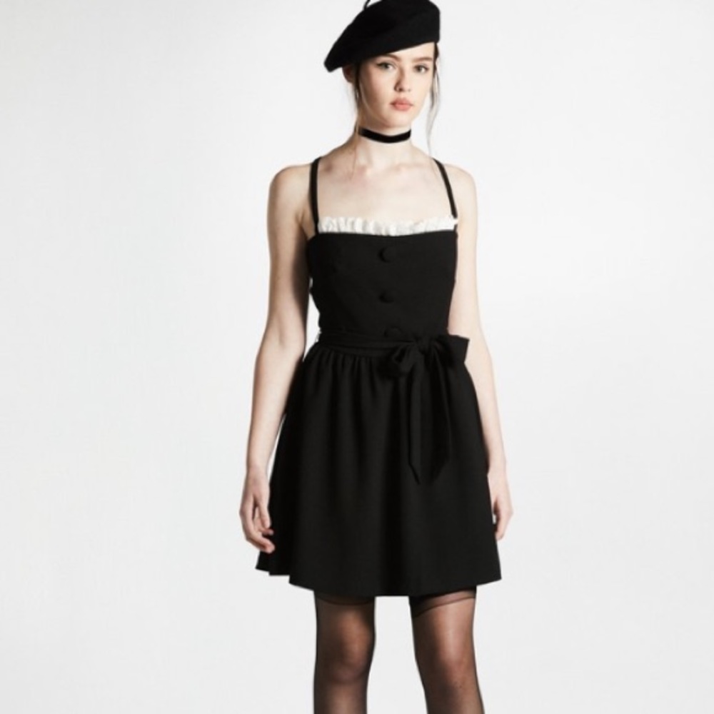 L’ecole des femmes  Black dress NWT